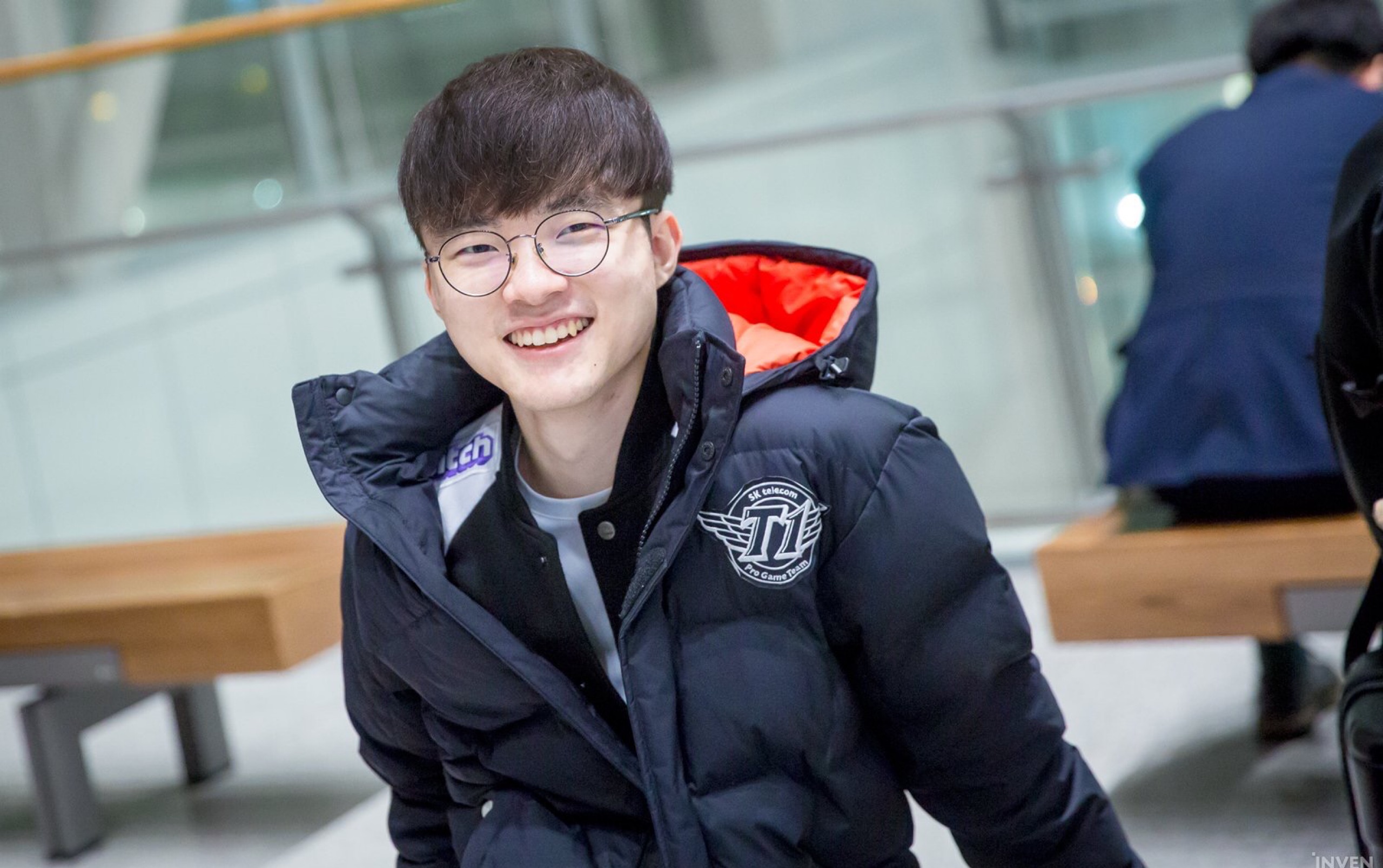 【方案】LPL赛事预测：FPX缺兵少将凶多吉少